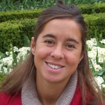 Lucila Ferrini, Veterinaria Integrativa y Experta en Homeopatía Animal.